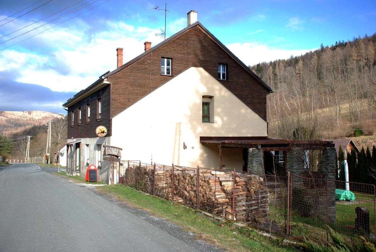 Penzion Hajenka Petrovice  Luaran gambar